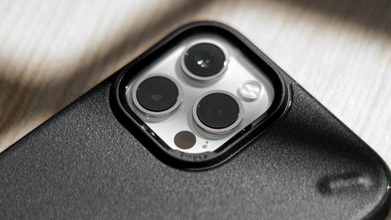 Do Phone Cases Cause Overheating? Why Materials Matter