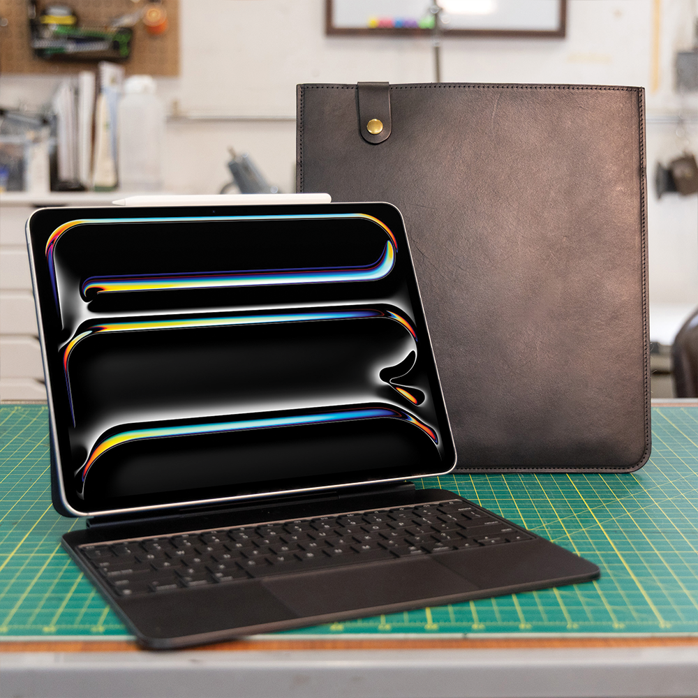 Magic Keyboard iPad Leather Sleeve - Black Combo