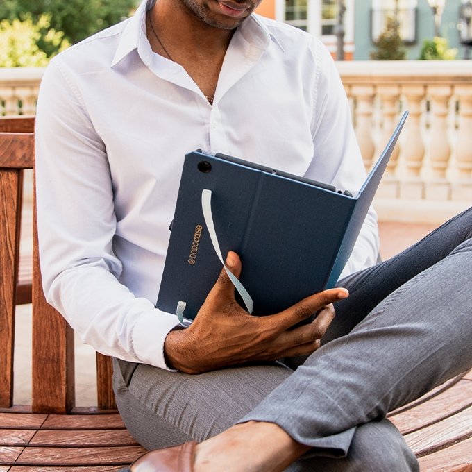 Designer Solid iPad Case DODOcase, Inc.