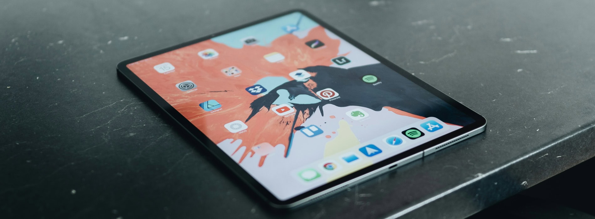 How to Clean Your iPad Screen: The Right Way to Do It