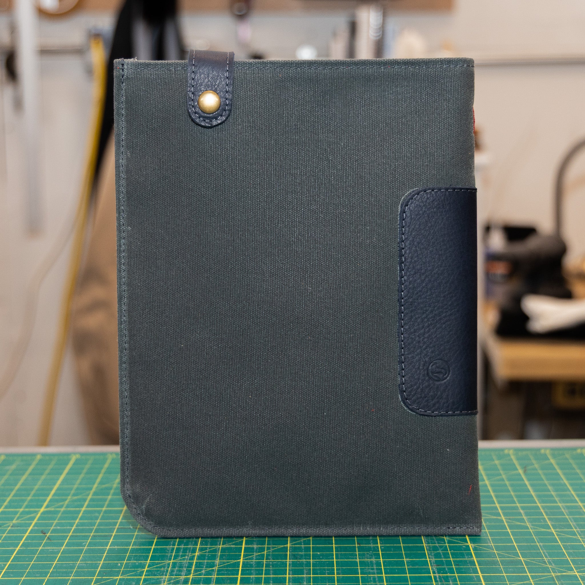 DODOcase Durables Sleeve