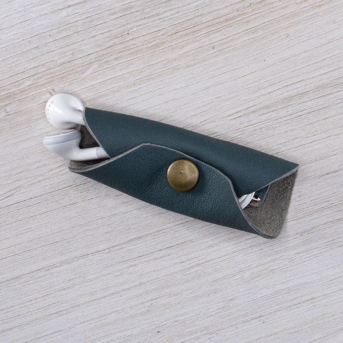 Blowfish Leather Headphone Wrap DODOCase
